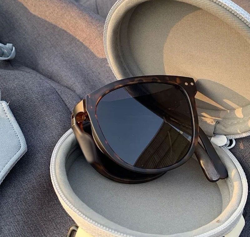 Lunettes de soleil carrées pour femmes et hommes, filet rouge, ombre sauvage, UV400, lunettes de soleil pliantes_voghion.com