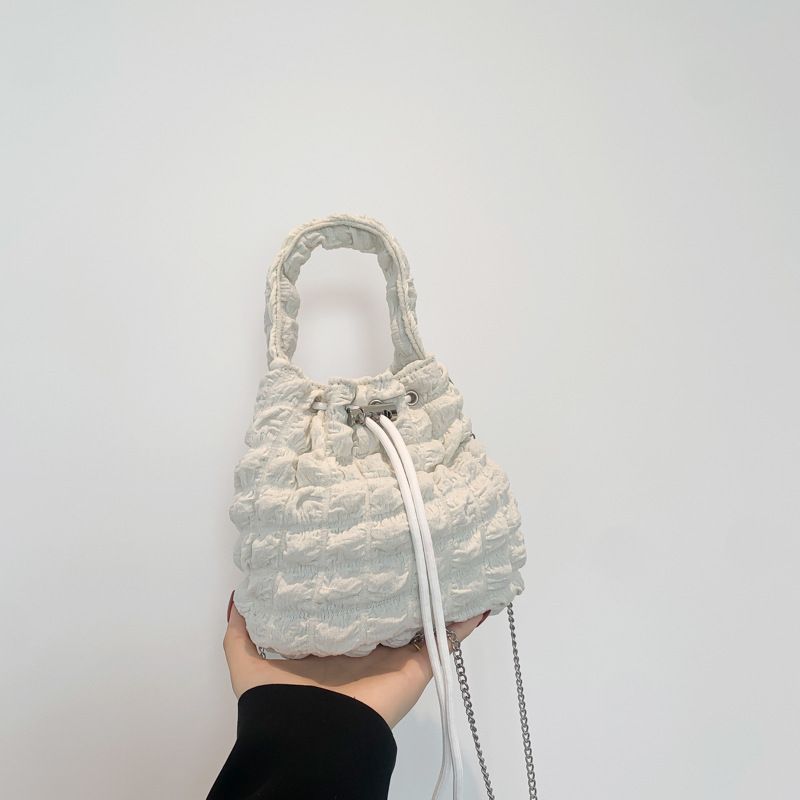 Trendy Ruched Handbag 2024 Spring New Versatile Ins Chain Shoulder Crossbody Bucket Bag For Women_voghion.com