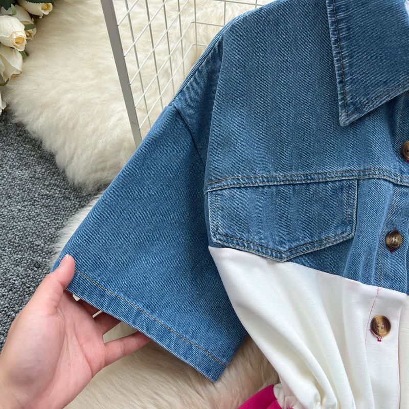 Abito estivo da donna in due pezzi, stile maturo e leggero, con cuciture in denim, camicia a contrasto e gonna lunga._voghion.com