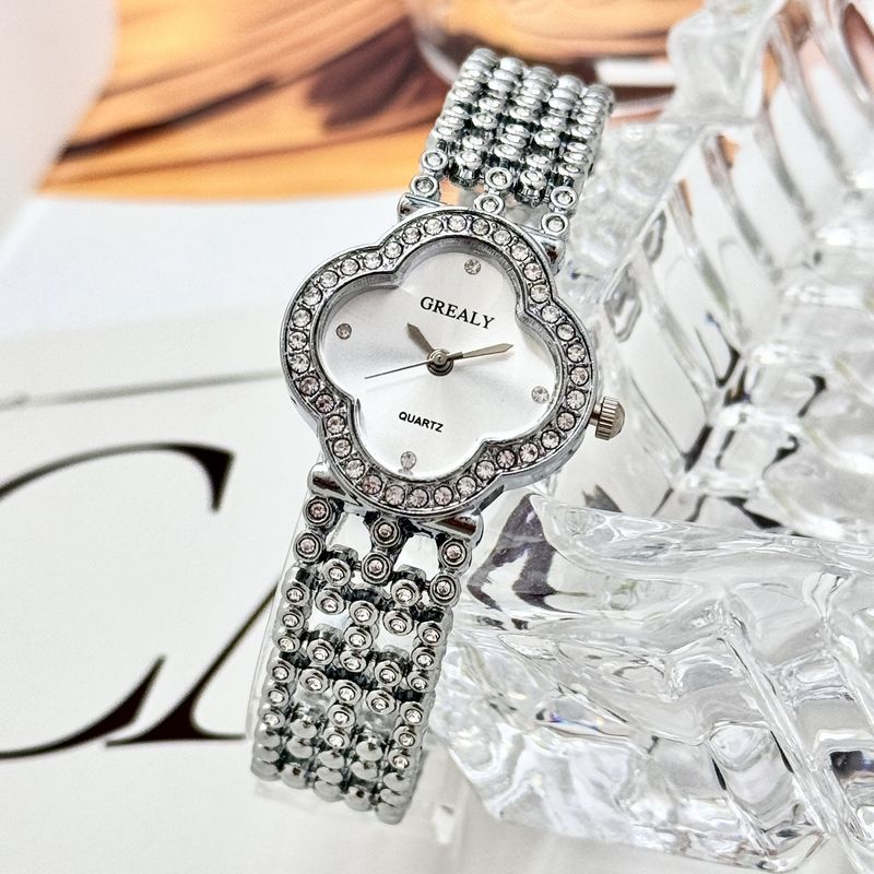 Luxury Designer Popular Flowers Pattern Multicolor Dial Women's Watch Diamond-Encrusted Fashion Temperament Women's Quartz Watch_voghion.com