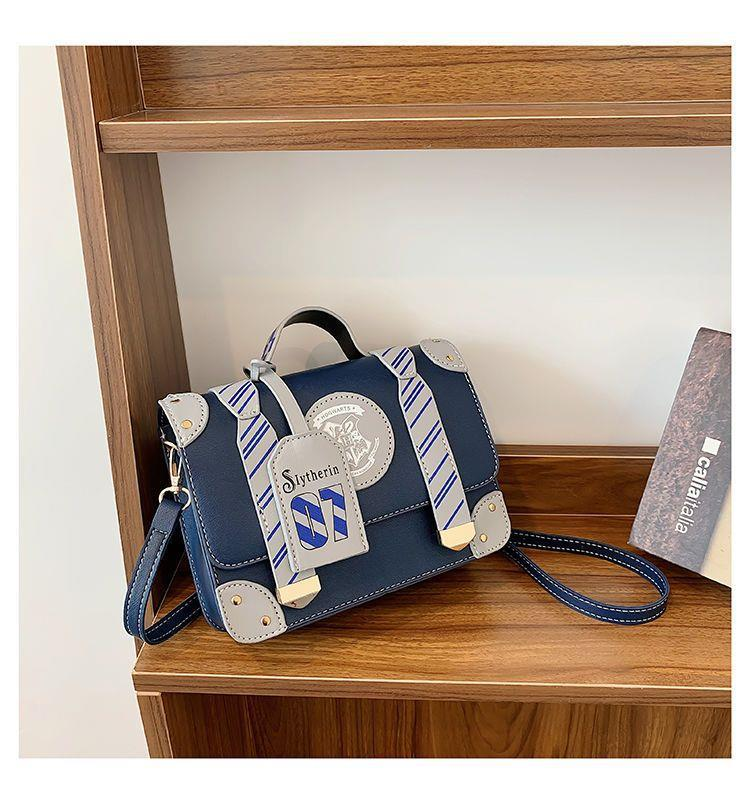 Borsa a tracolla a mano della Scuola di Magia e Stregoneria di Hogwarts dello stesso stile Borsa Cambridge Borsa a tracolla in stile britannico_voghion.com