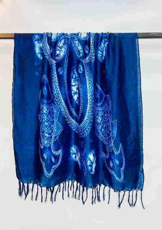 New Knot Ethnic Style Tie-dye Large Shawl Long Stay Beard Navy Blue Art Wax Printing Scarf_voghion.com