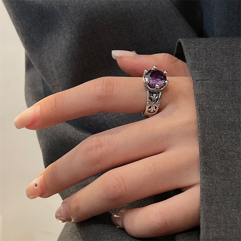 Sterling VENUS Sier Retro Emerald Square Zircon Open Ring Female Niche Design Fashion Light Jewelry_voghion.com