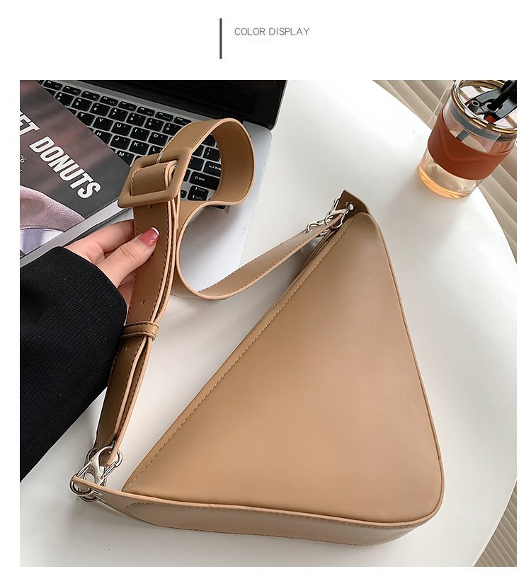 Borsa triangolare da donna 2023 trendy new high-end texture design di nicchia borsa a tracolla messenger a banda larga tre in uno transfrontaliera_voghion.com