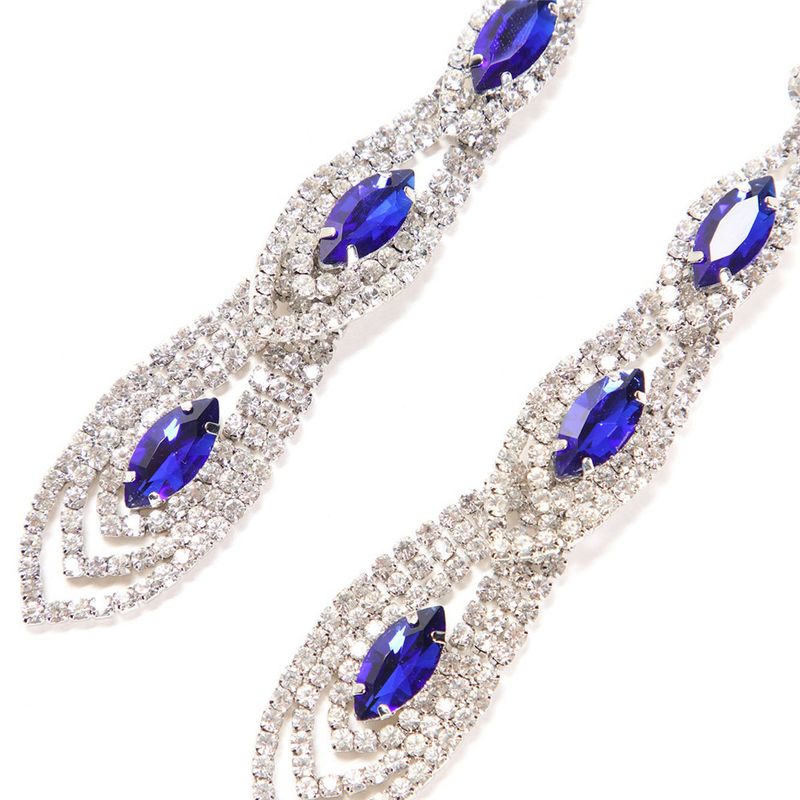 Orecchini multistrato minimalisti alla moda con catena a griffe da donna e lunghi orecchini a goccia d'acqua_voghion.com
