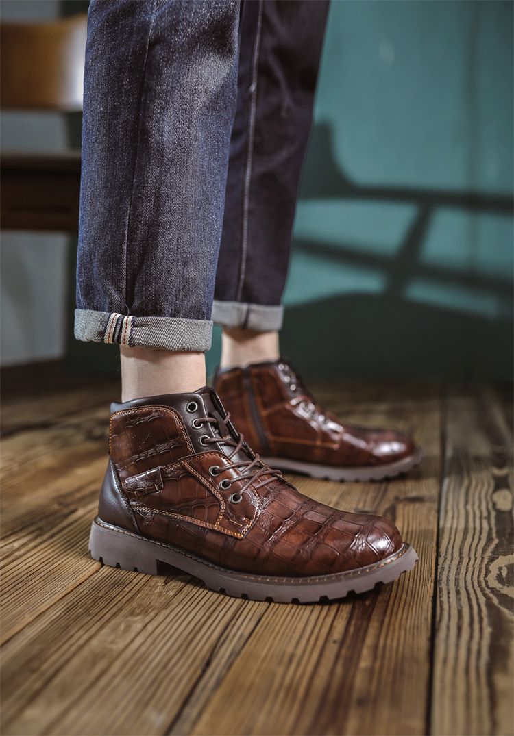 2024 Autumn New Martin Durable British Style Short Mid-top Men's Leather Boots_voghion.com