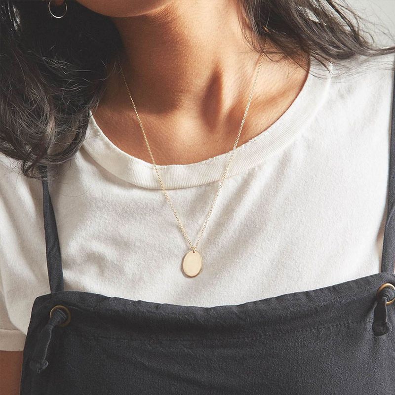 Heiße Verkäufe eManco Oval Edelstahl Anhänger Halskette Gold Farbe Choker Halsketten auf Hals Frauen Schmuck Geschenk_voghion.com