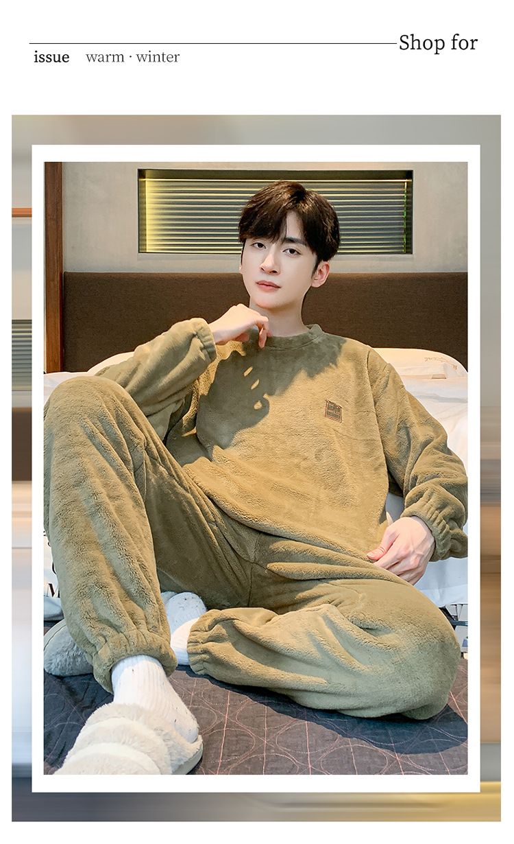 Korallensamt-Pyjamas aus dickem Plüsch für Herren im Herbst- und Winterstil, geeignet für Teenager zum Tragen im Freien_voghion.com