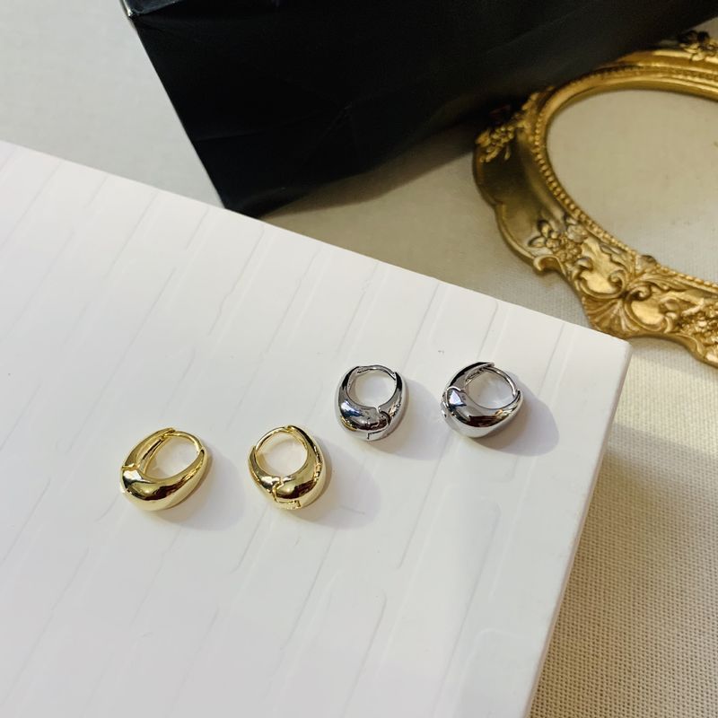 Orecchini a cerchio in metallo minimalista ed elegante con goccia d'acqua in vero oro 14K coreano Dongdaemun_voghion.com