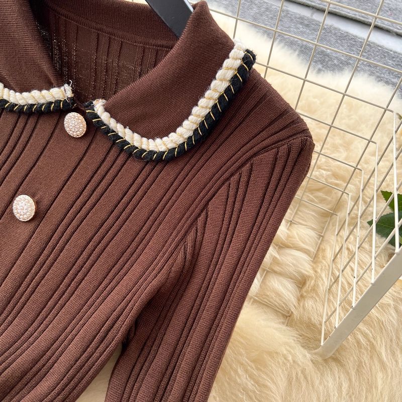 Robe en maille chic à col contrasté – Élégance parisienne qui définit la taille (jaune/taupe/blanc/noir, mélange extensible, style doux et sophistiqué)_voghion.com