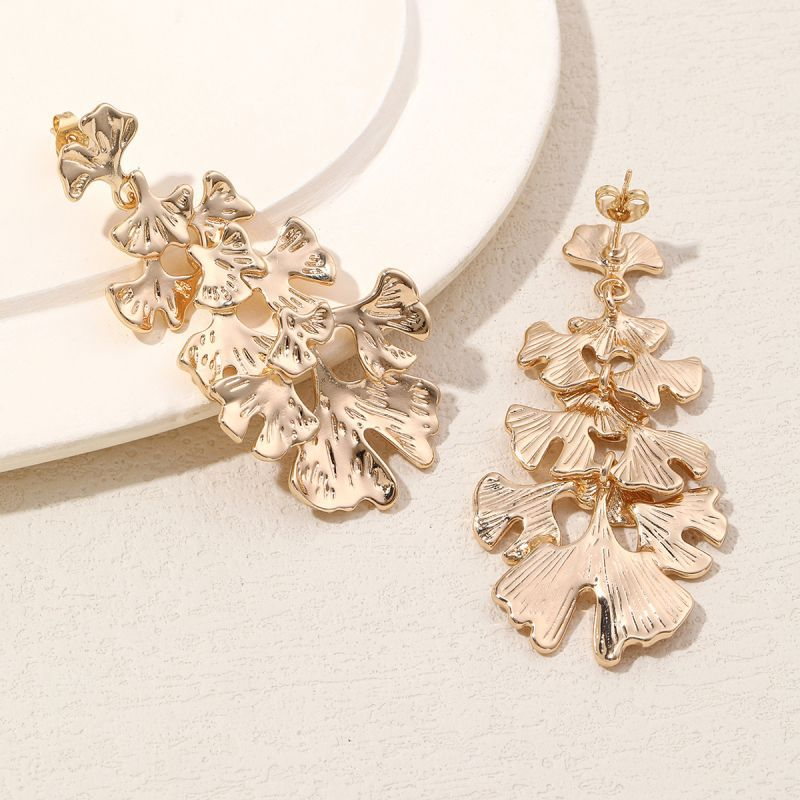 Nouvelles boucles d'oreilles longues en feuille de ginkgo pour femme, défilé de mode, mettant en valeur le tempérament, des modèles exquis et polyvalents, une oreille époustouflante_voghion.com