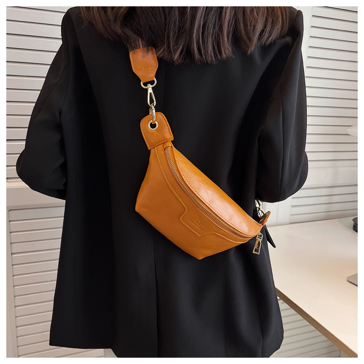 Déi trendy Täsch vun dësem Joer mat engem Gefill vu Luxus 2024 Nei modesch Tailletasch Villsäiteg Instagram-Stil Summer Crossbody-Tasch Damentasch Broschttasch_voghion.com