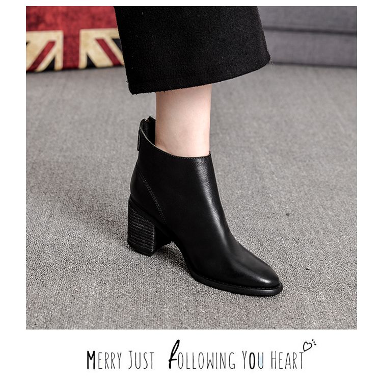 Retro Brown Spring And Autumn Chunky Heel Calf Skin Women's Boots_voghion.com