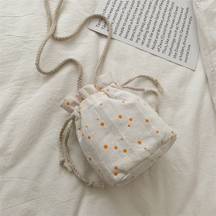 Summer Small 2024 New Crossbody For Female Students Ins Style Mori Literary Canvas Single Shoulder Bucket Bag Trendy_voghion.com