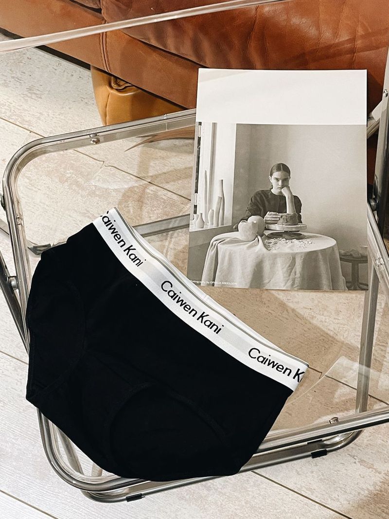 Calcinha feminina de algodão – Roupa íntima sem costura, cintura alta e forro respirável (P-XXXG, secagem rápida, cós sem dobras, estampas de alfabeto e listras)_voghion.com