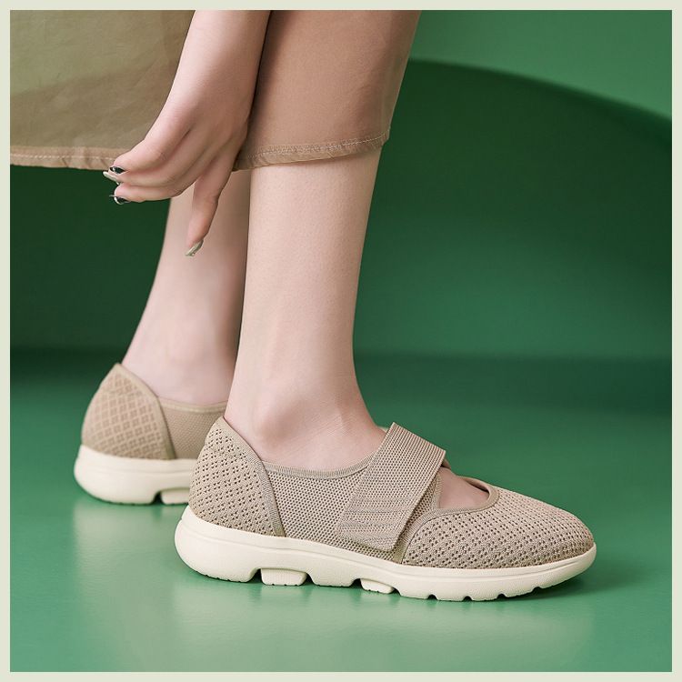 B888-8 Autumn Winter 2025 New Non-Slip Breathable Women's Single Color Block Casual Fashion Soft Sole Mom Shoes_voghion.com