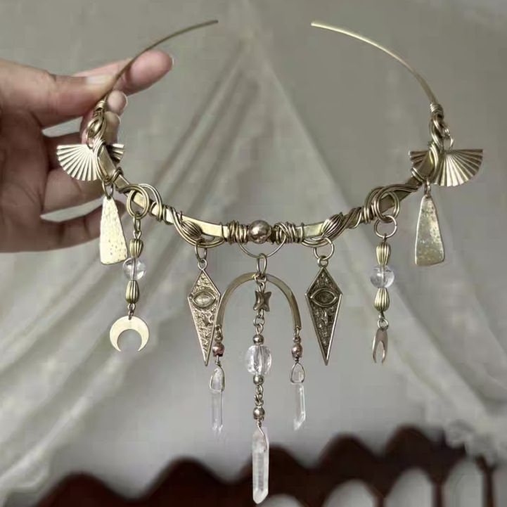 Multi-element Pendant Necklace Gold Goddess Temperament Niche High-end Design Jewelry_voghion.com