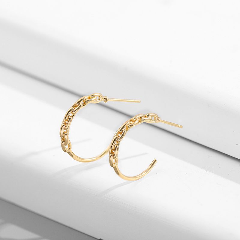 Popular Design Geometric Twisted Earrings Net Celebrity C Shaped Earrings Matte Earrings_voghion.com