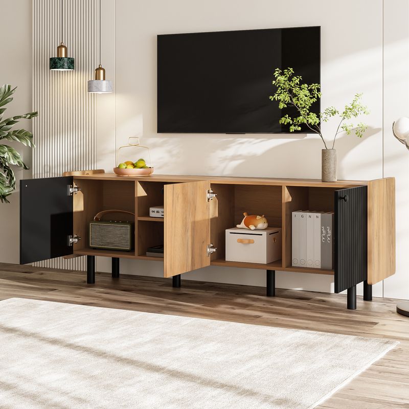 Meuble TV noir et bois 160 cm – Style moderne avec trois portes et deux étagères ouvertes_voghion.com