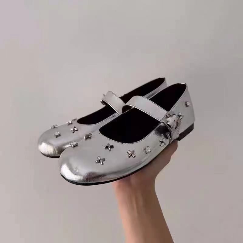 Nuovo modello 2025, scarpe Mary Jane in pelle con tacco basso e punta tonda, strass, cornice floreale incrociata e cinturino singolo_voghion.com