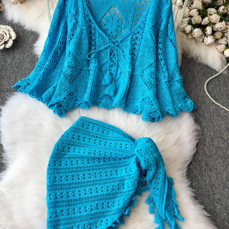 Damenbekleidung Retro V-Ausschnitt Haken Blume Hohl Strickpullover Damen Sommer Große Größe Cardigan Top Zweiteiliges Set Unregelmäßiger kurzer Rock_voghion.com