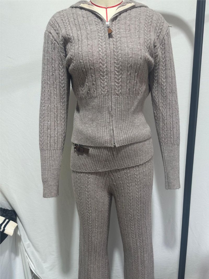 Conjunto de sudadera y pantalón de punto trenzado para hombre: dos piezas informales para otoño/invierno._voghion.com