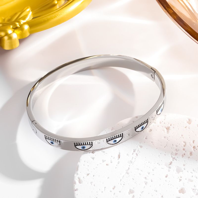 Collana, orecchini e anello con ciondolo rotondo a forma di occhio di demone, stile bohémien, design per donne._voghion.com