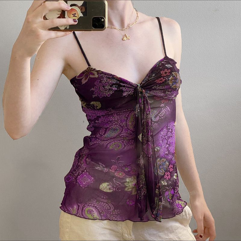 Väriprintti, V-aukkoinen, pienikokoinen sukkanauhallinen naisten kevät 2025, väriä blokkaava, vartalonmyötäinen, laskostettu, läpinäkyvä toppi_voghion.com