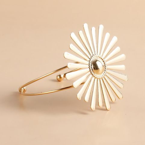 Set di collane da donna con girasoli in metallo lucido esagerato e alla moda_voghion.com