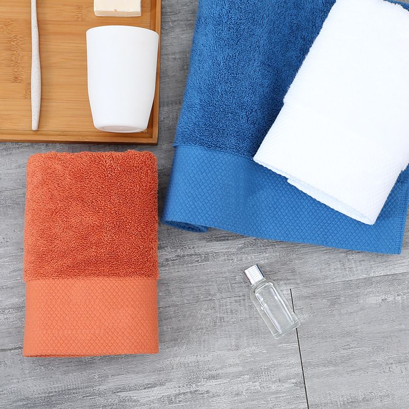 Premium Cotton Bath Towels - 70x140cm To 80x160cm, 400-800GSM, A-Class Certified, Dot/Striped/Lurex Designs, Custom Embroidery_voghion.com