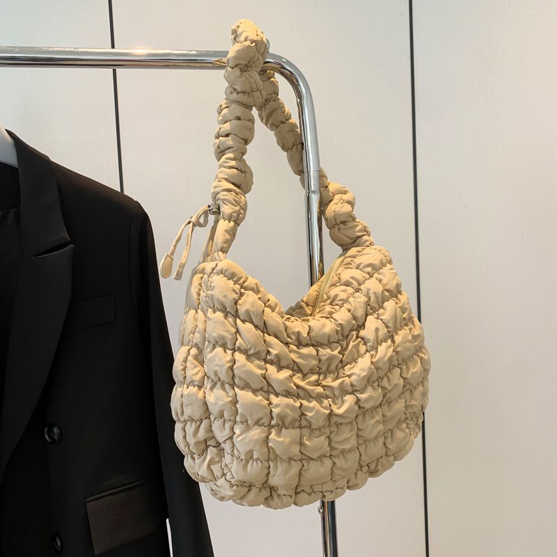 2025 Nuova borsa a tracolla monospalla coreana da donna con pieghe a nuvola, alla moda, in piumino, sotto le ascelle_voghion.com