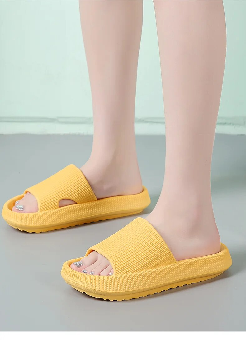 Neslīdošas vannas istabas čības sievietēm, vīriešiem, ērti EVA mākoņu slaidi, vasaras vienkrāsaini mājas apavi, ikdienas platformas apavi_voghion.com