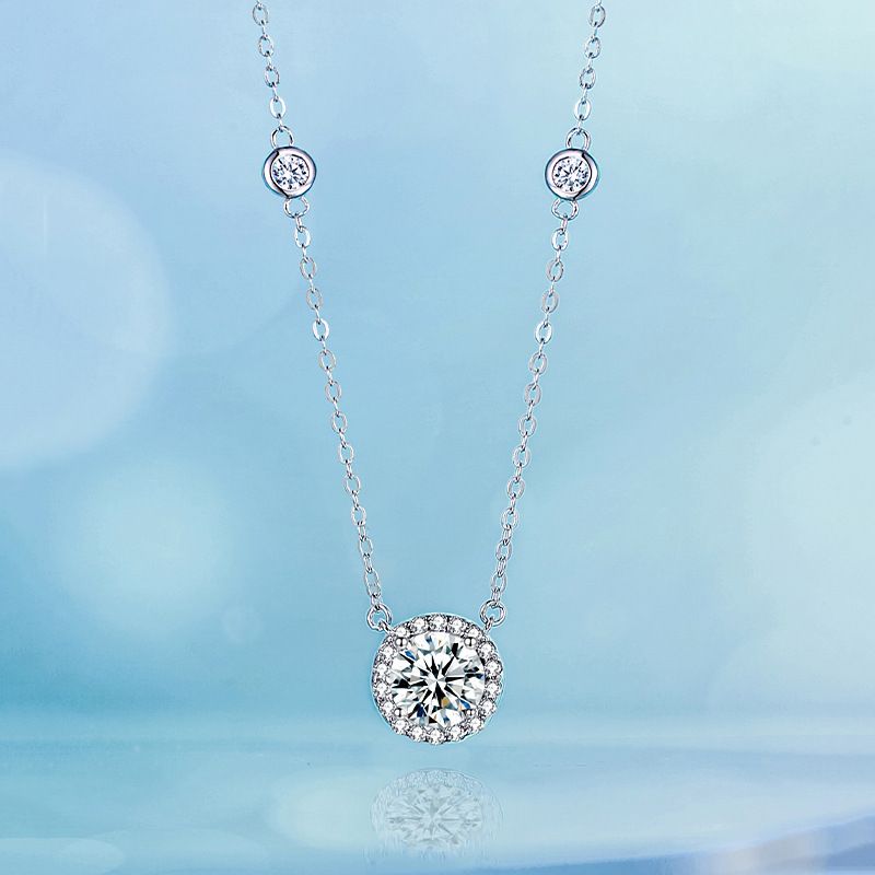 Collana con ciondolo in zircone da donna con catena a clavicola e moissanite con simulazione di diamanti da un carato_voghion.com