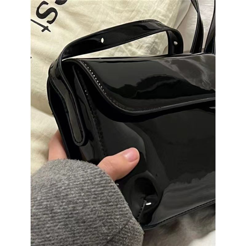 Bolsa de ombro versão coreana crossbody versátil portátil bolsa única moda 2024 nova axila quadrada_voghion.com