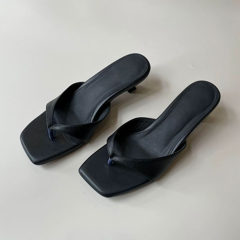 Schaffell-Version ~ Echtleder Französische Quadratische Zehen-Clip-Toe für Frauen, Outdoor-Bekleidung, 2025 Sommer-Katzen-Sandalen mit mittlerem Absatz_voghion.com
