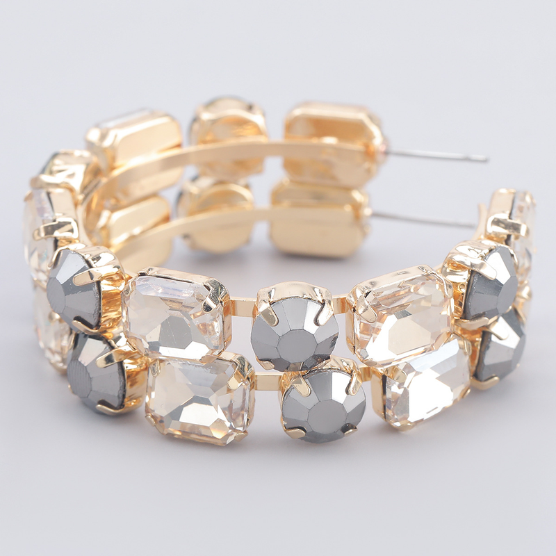 Nouvelles boucles d'oreilles créatives en alliage, serties de diamants carrés en verre, pour femmes : élégantes et tendance._voghion.com