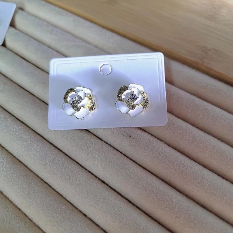 Women's Earrings Xiaoxiangfeng Camellia Earrings Women's French Retro Summer Earrings 2023 New Trendy Light Luxury High-end Earrings_voghion.com