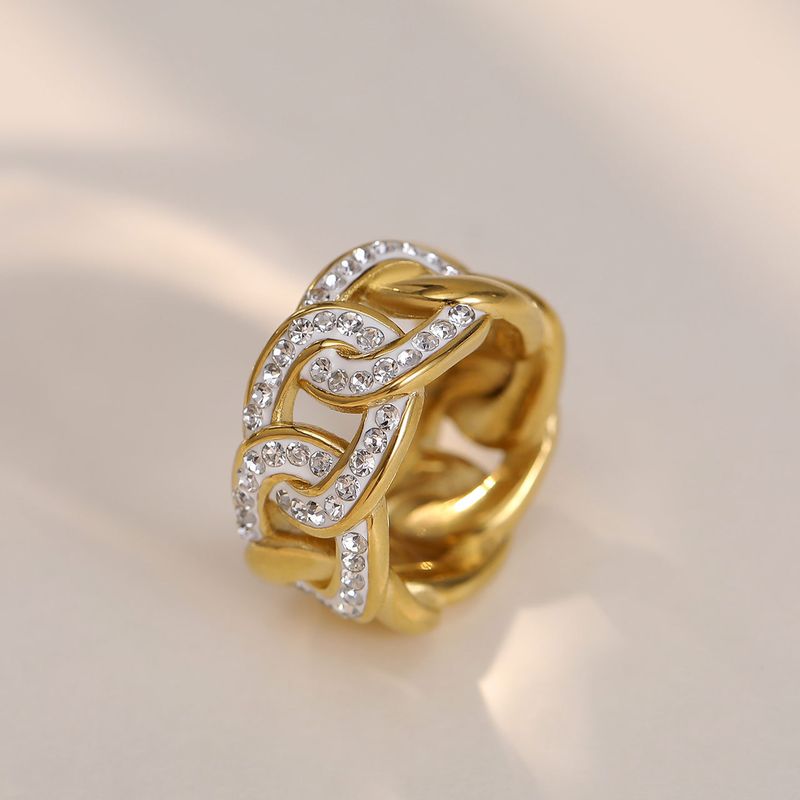 Anello di temperamento con catena cubana cava, design di lusso di alta gamma, squisita moda_voghion.com