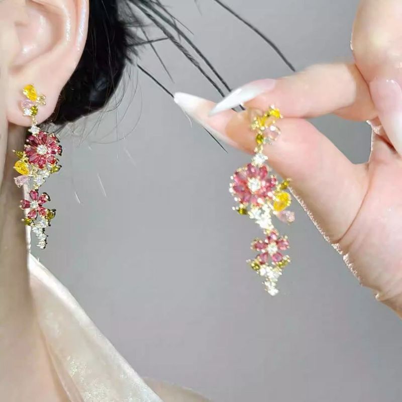 2025 Color Flash Diamond Flower Fringed Earrings Women's Light Luxury Fashion Design Butterfly Earrings_voghion.com