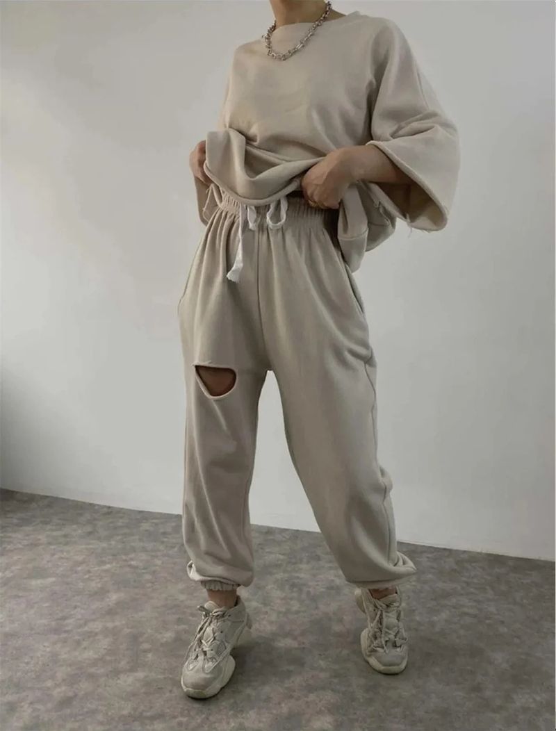 Zestaw Urban Edge Matching Set – bluzka z długim rękawem i okrągłym dekoltem oraz spodnie ze ściągaczem w stylu vintage (biały/beżowy/khaki/srebrny/ciemnoszary, S-XL)_voghion.com