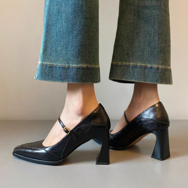 2025 Neue Stil Flacher Mund Einzel Für Frauen Französisch Hohe Mary Jane Ein Riemen Kleine Quadratische Zehe Blockabsatz Mode Schuhe_voghion.com