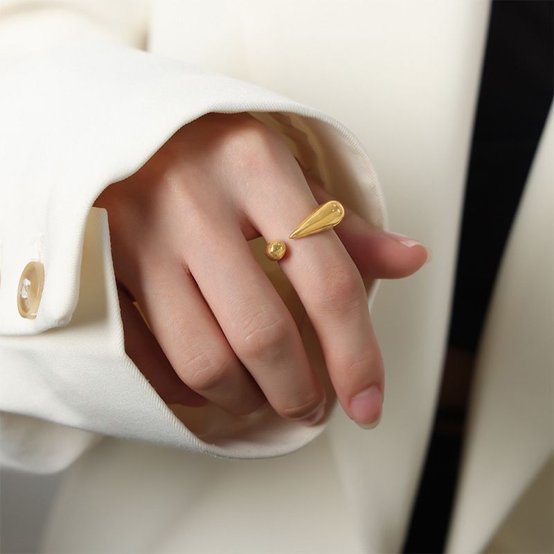 New Niche Design Ring Simple Personality High Sense Irregular Geometric Titanium Steel Gold Plated Open Ring Jewelry_voghion.com