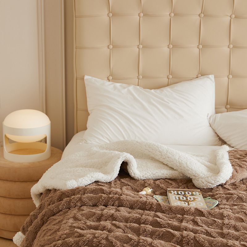 2025 Lamb Wool Taffeta Coral Fleece Nap Multicolor Autumn Winter Office Throw Blanket_voghion.com