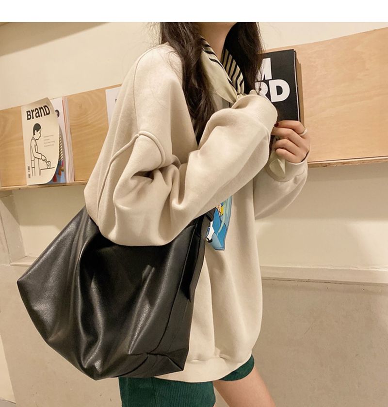 Borsa versatile in versione coreana per donna 2024, nuova borsa a tracolla ad alta capacità, morbida e pieghevole, stile minimalista, con tracolla_voghion.com