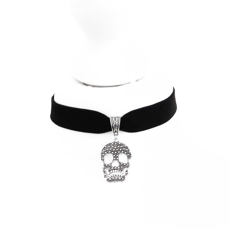 Necklaces Silver Skull Charm Pendant Black Velvet Choker_voghion.com