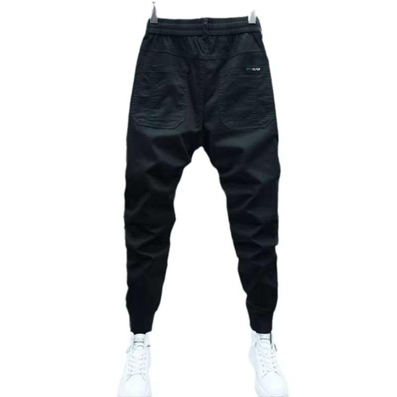 Herbstneue Jeans für Männer, Slim Fit, kleine Füße, schwarze Bindung, Schlankheitsjeans, trendiger junger Mann_voghion.com