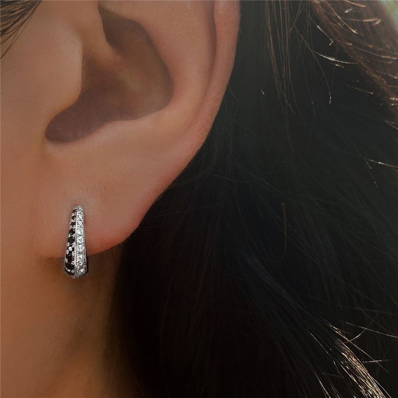 Women's Jewelry Simple S925 Sterling Silver Classic Light Luxury Personality Double Row Diamond Earrings Huggie Earring_voghion.com