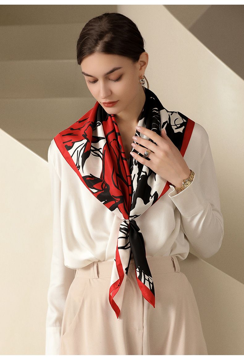 2025 Frühjahr Neue Simulation Blume Druck frauen Dekorative Koreanische Version Der Großen Quadratischen Schal Tasche Seide Schal_voghion.com