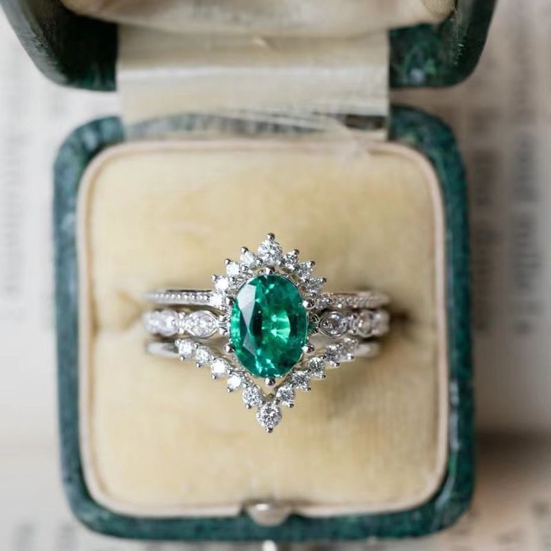 Modischer, vergoldeter Ring mit künstlichem Diamant und Smaragd für Damen, verstellbar, bunter Edelsteinring_voghion.com