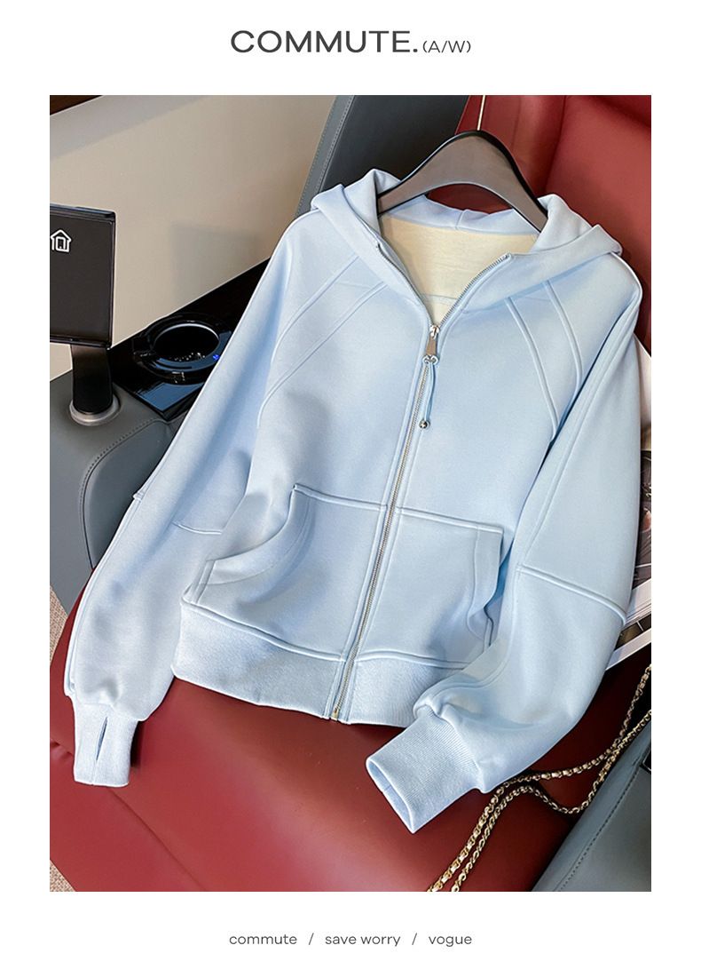 Completo da donna con felpa con cappuccio in pile e pantaloni a gamba larga: comodo completo casual in due pezzi con fodera in velluto per autunno e inverno_voghion.com